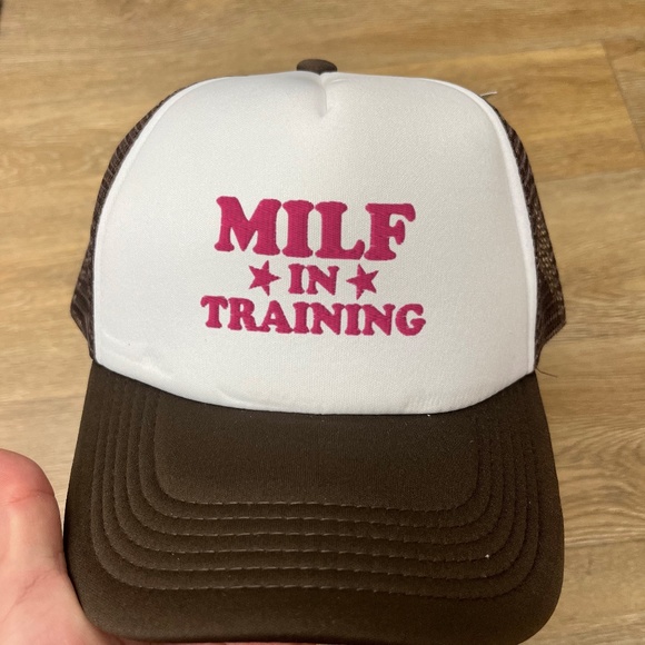 Black Milf In Training Trucker Hat - Picture 1 of 1